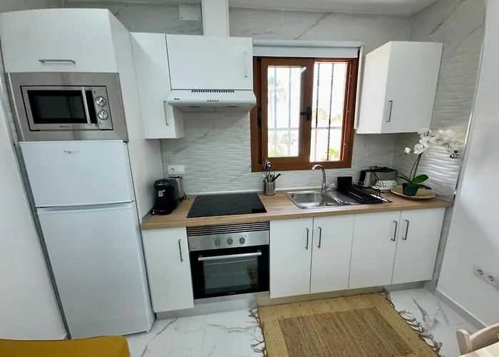 Апартаменты Cozy With Wi-fi *